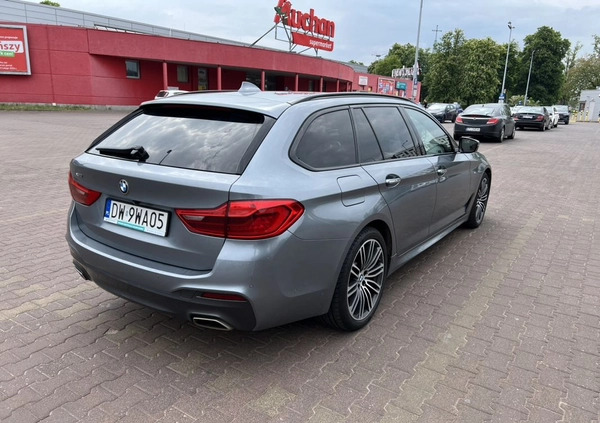 BMW Seria 5 cena 154520 przebieg: 136384, rok produkcji 2017 z Wrocław małe 254